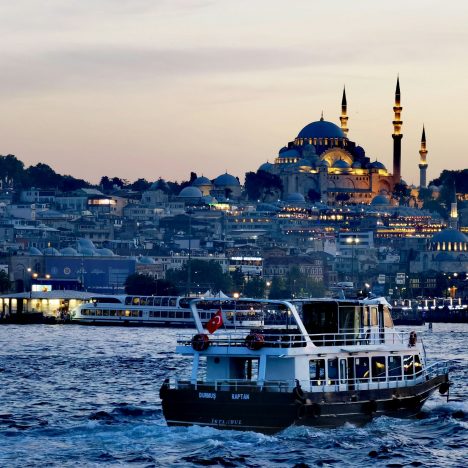 hussein-a-himmati-u_PuOVTTfOg-unsplash