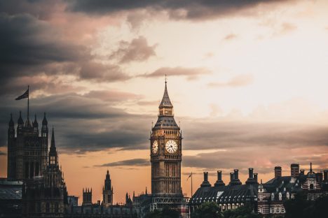 luke-stackpoole-mOEqOtmuPG8-unsplash